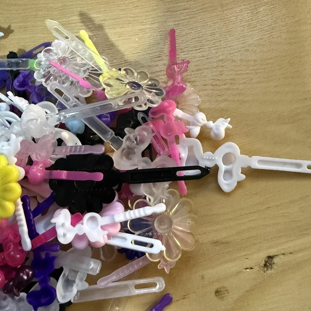 Lot of ~100 Vintage Plastic Hair Clips Barrettes Flowers Bows 80's 90's